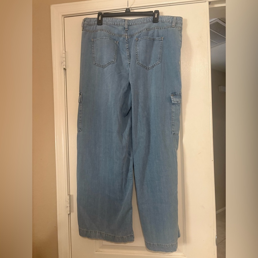 Women's Light Blue Cargo Jeans - Picture 3 of 6